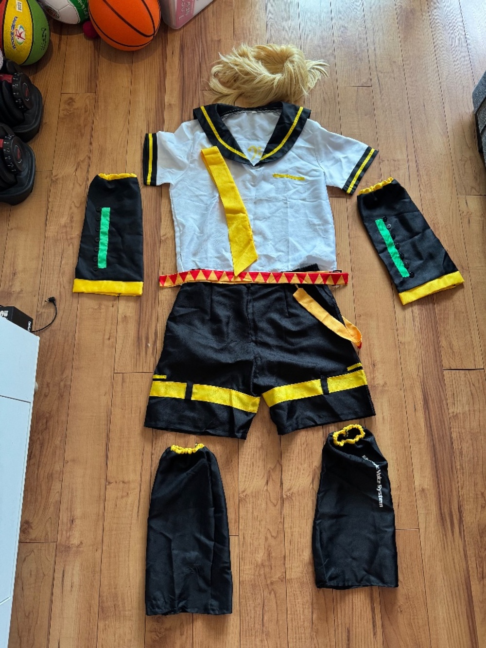 Len Vocaloid Costume Cosplay L (fits like M)